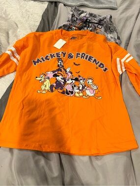 Disney Halloween  Mickey & Friends Long Sleeve Tee